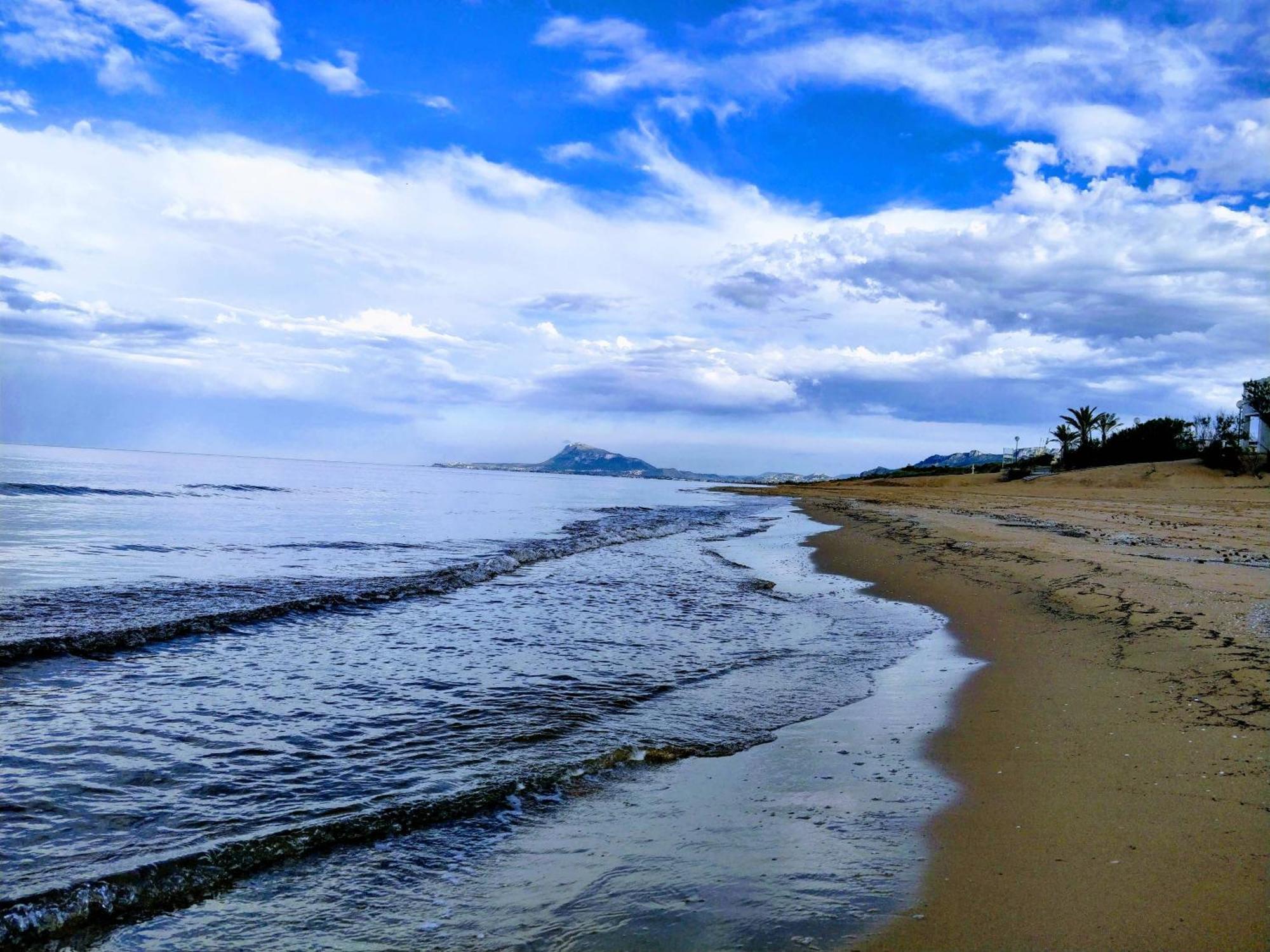 Hello Piles Beach Sofia エクステリア 写真